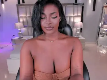Bongacams Free Porn Cam of SavannahStorm