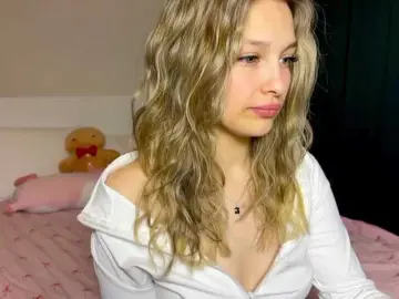 Bongacams Live Sex Cam of cute-honey