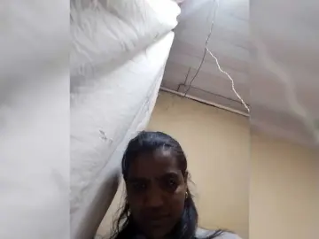 Bongacams Free Live Porn of Royblackhot