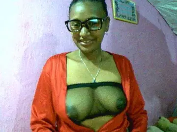 Bongacams Free Porn Cam of Mynah