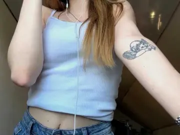 Bongacams Free Porn Cam of MyrticeDollen