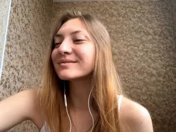 Bongacams Adult Video Chat of MyrticeDollen