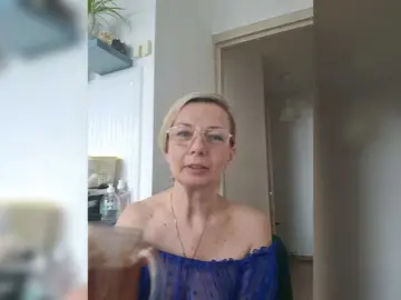 Bongacams Free Live Porn of ShiningMILF