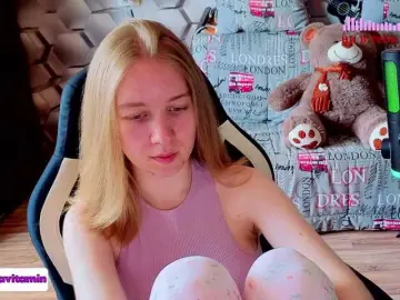 Bongacams Live Sex Cam of Vita-min-4ik