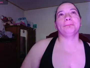 Bongacams Nude Webcam of miaabrownn2