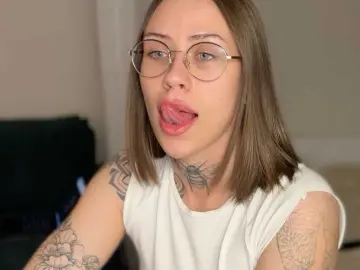 Bongacams Nude Webcam of IRAONIC