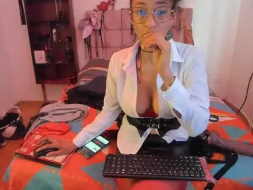 Bongacams Watch Live Sex Cams of Ameliemartinez