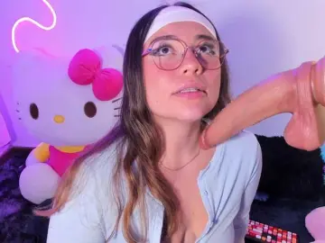 Bongacams Free Porn Cam of Belacurvyx