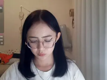 Bongacams Live Sex Cam of MyrleHenggeler