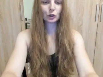 Bongacams Nude Webcam of Lulu-Erotica