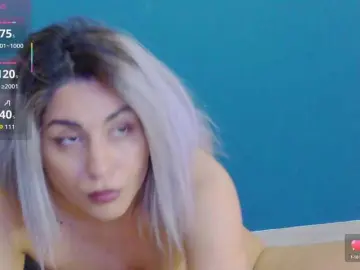 Bongacams Free Porn Cam of CelineMeyer