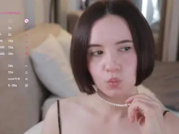 Bongacams Sex Cam of -FemaleEssence-