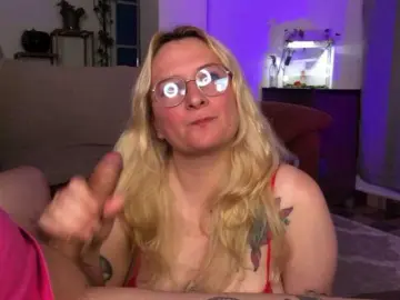 Bongacams Adult Video Chat of milkxangelx