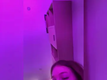 Bongacams Free Porn Cam of FackBeachTrup