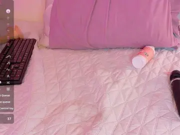 Bongacams Sex Cam of skinnyprinces