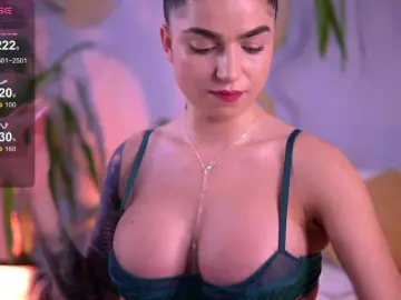Bongacams Adult Video Chat of PureEllie