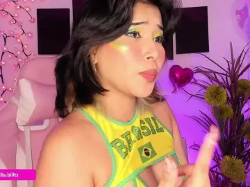 Bongacams Nude Webcam of Isabellabills