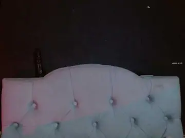 Bongacams Live Sex Cam of Red-moonn