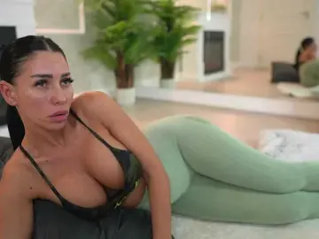Bongacams Sex Chat of MyaBlack