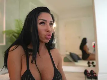 Bongacams Private Sex Chat of MyaBlack