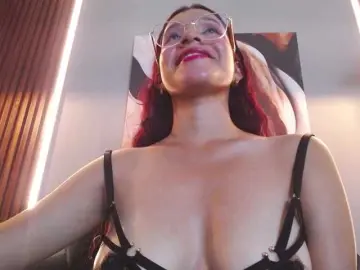 Bongacams Live Sex Cam of GagingBriana