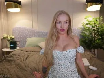 Bongacams Free Live Porn of WhoreRobot
