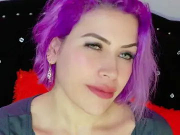 Bongacams Live Porn of Ivypoison10