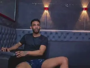 Cam4 Live Sex of dominic_max1