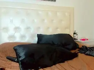 Cam4 Live Sex of Rouse_sexy_