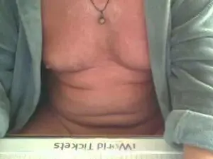 Cam4 Nude Webcam of HappyToShowOff