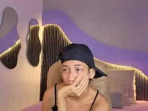 Cam4 Live Sex Cam of Hotlittlekitty1