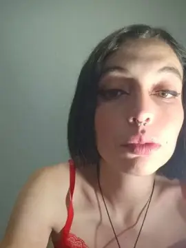 Cam4 Free Live Porn of lamalasuerte444