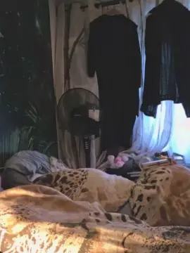 Cam4 Sex Cam of Monique2904