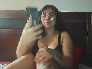 Cam4 Live Porn of KreepyH0e_