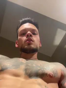 Cam4 Watch Live Sex Cams of nicolas2471
