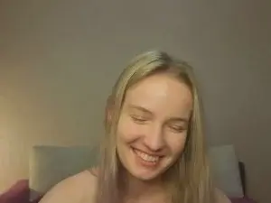 Cam4 Best Webcam of MitzieParonto