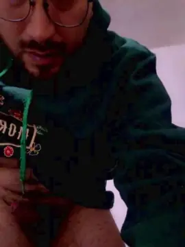 Cam4 Nude Webcam of Omargra12