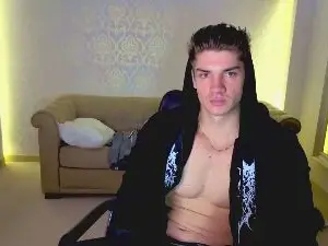 Cam4 Private Sex Chat of MaxKaidenn