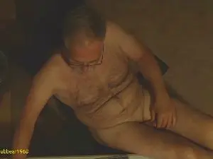 Cam4 Live Sex Cam of subbear1968