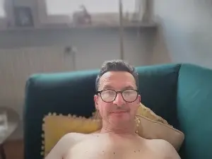 Cam4 Free Live Porn of emu49