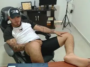 Cam4 Sex Chat of Thiago_420_