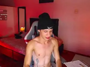 Cam4 Adult Video Chat of santiagocutexxx