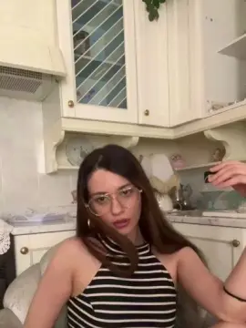 Cam4 Free Live Porn of LeilaGrande