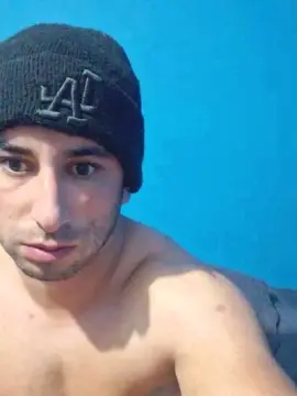 Cam4 Live Sex Cam of Carlos_fitness2