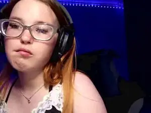 Cam4 Sex Chat of KristiSantti