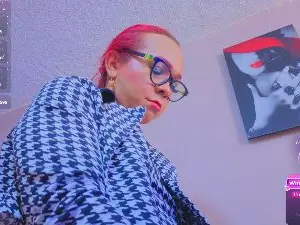 Cam4 Live Porn of valerie_horny_