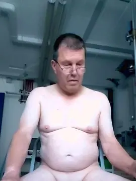 Cam4 Watch Live Sex Cams of Frauentraum68