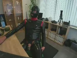 Cam4 Adult Webcams of sau_rubber