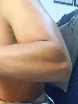 Cam4 Nude Webcam of Pintudomacho