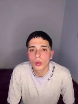 Cam4 Live Sex Cam of Thomikaty98